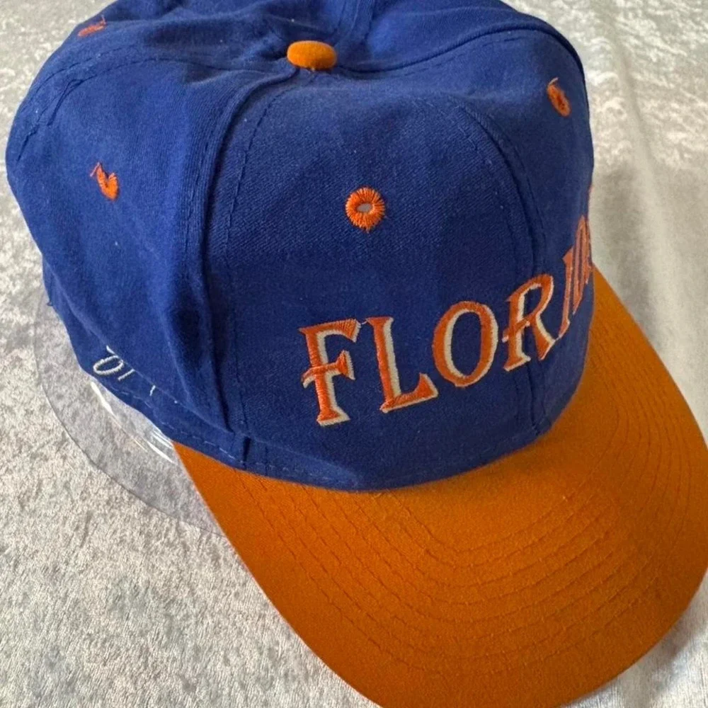 Blue‎ and orange vintage Florida Gators snapback hat